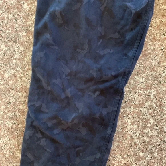 Athleta Farallon Jogger Blue Stratum Camo Size 6 Tall - Picture 8 of 8
